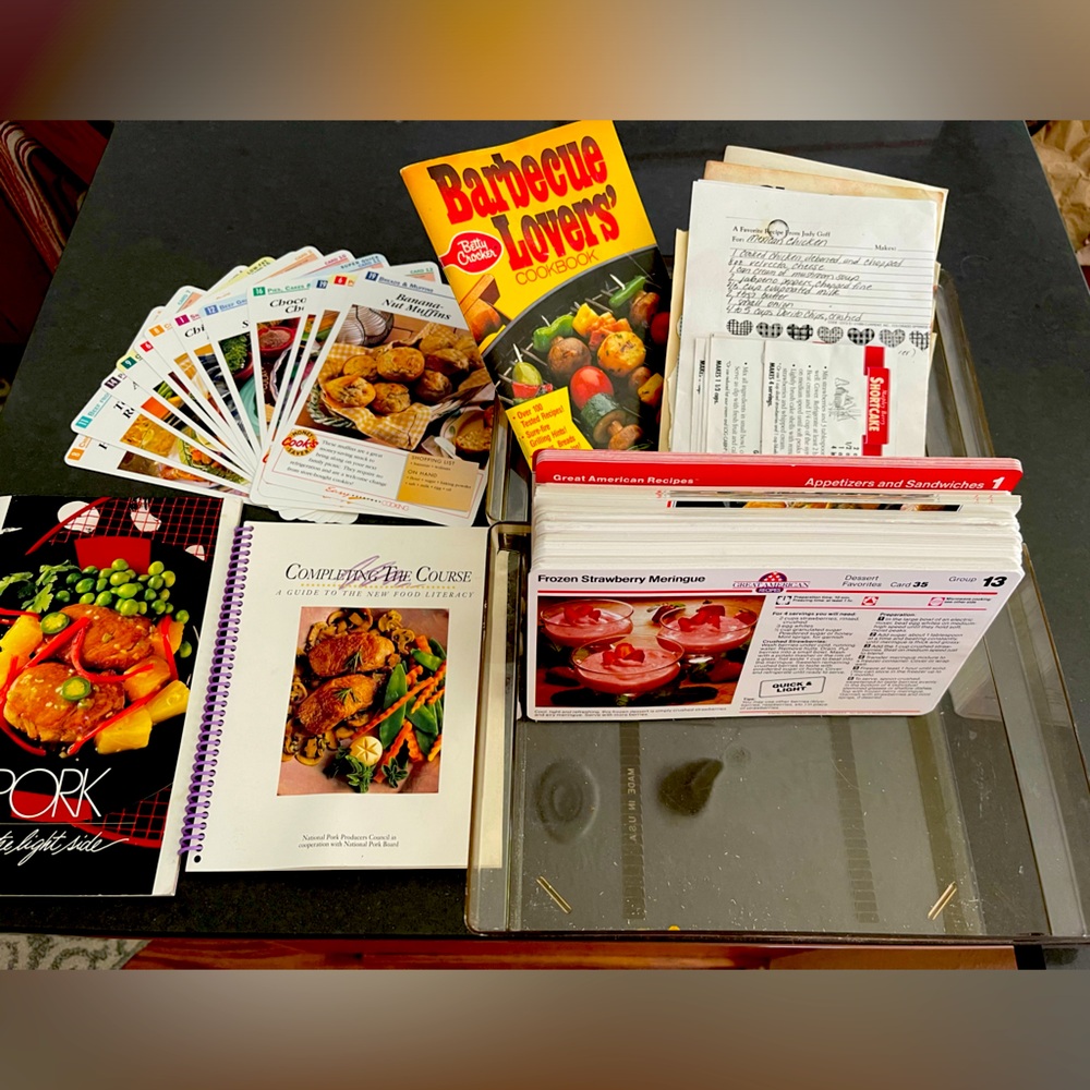 RECIPE COLLECTION! Box w/recipe cards, books, even several hand written favs!!